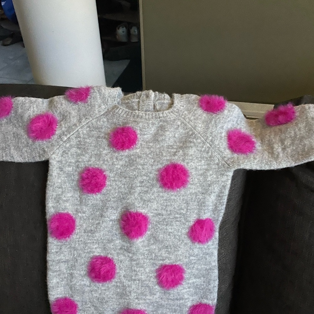 Girl size 12 months long sweater gray with soft hot pink circles